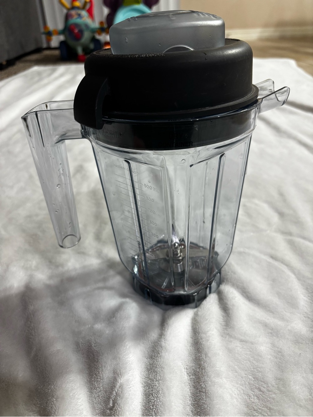 Clear Plastic Blender Jar with Black Lid - Replacement Pitcher